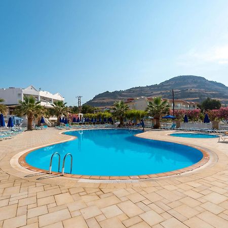 Elvita Beach Hotel Киотари Екстериор снимка