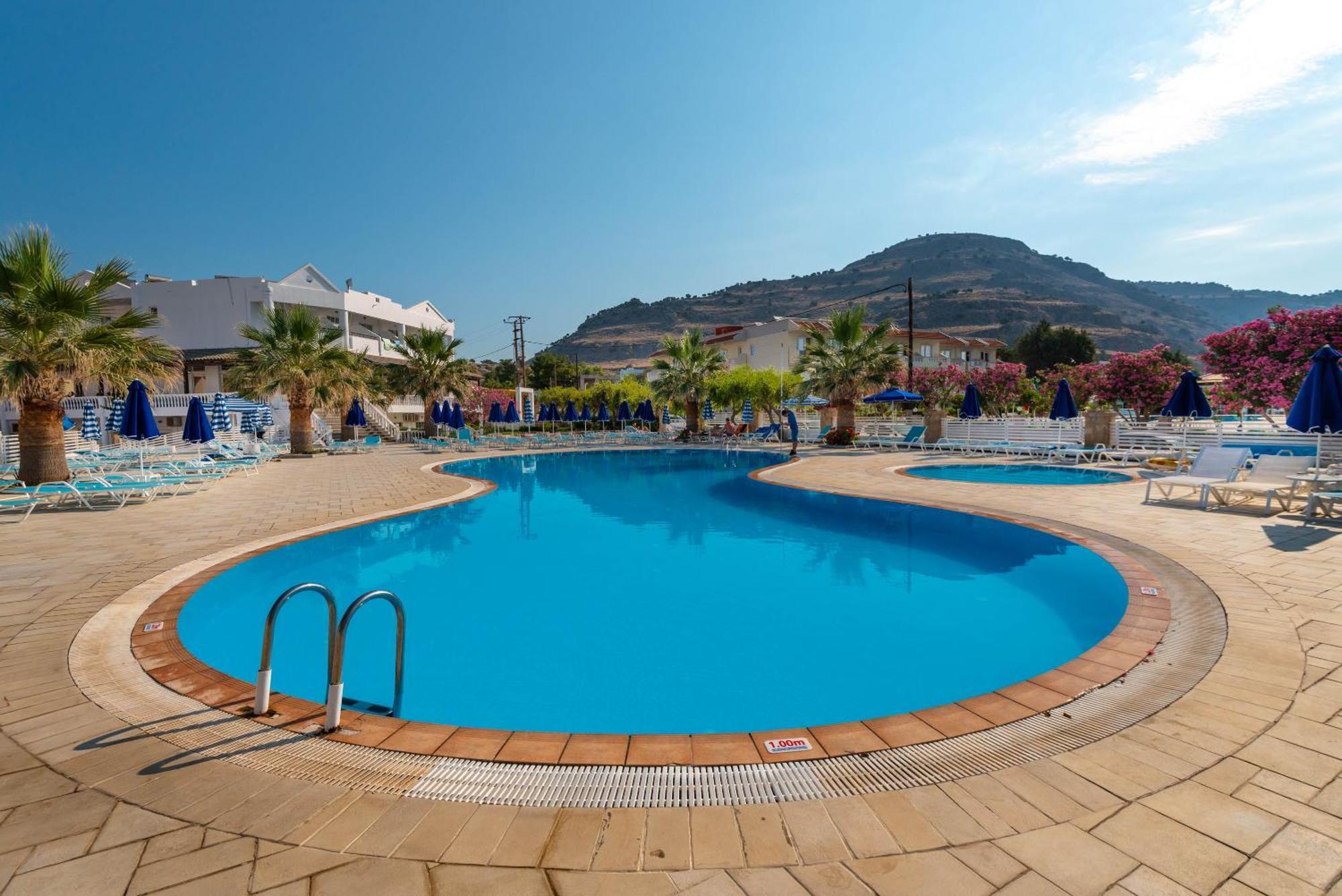 Elvita Beach Hotel Киотари Екстериор снимка