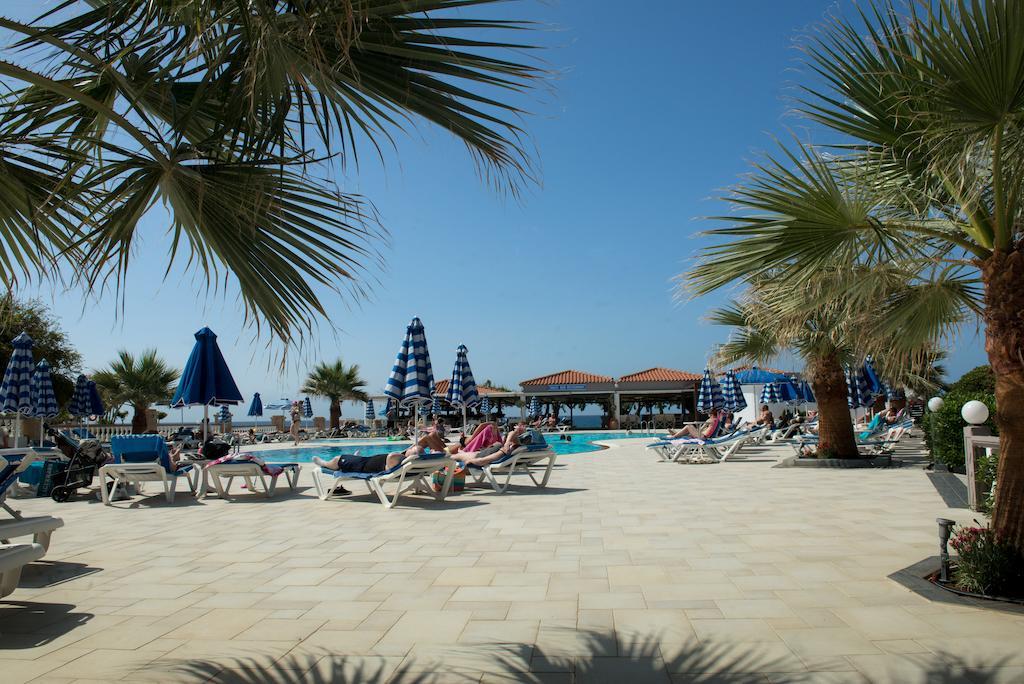 Elvita Beach Hotel Киотари Екстериор снимка
